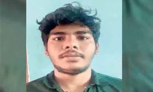 youth arrested with 15.5 liters of foreign liquor