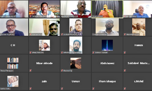 ഗാ​യ​ക​ന്‍ മു​ഹ​മ്മ​ദ് ഷാ ​ആ​ലു​വ​ക്ക് ജി​ദ്ദ സ​ർ​ഗ വേ​ദി യാ​ത്ര​യ​യ​പ്പ് ന​ല്‍കി