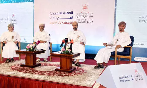 സ്വ​ദേ​ശി​ക​ൾ​ക്ക്​ 32000 തൊ​ഴി​ല​വ​സ​ര​ങ്ങ​ൾ ല​ഭ്യ​മാ​ക്കും –തൊ​ഴി​ൽ മ​ന്ത്രി