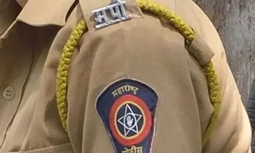 മകളുടെ വിവാഹം കേമമാക്കാൻ തൊഴിലുടമയുടെ മക്കളെ തട്ടിക്കൊണ്ടുപോയി; ഡ്രൈവർ പിടിയിൽ മകളുടെ വിവാഹം കേമമാക്കാൻ തൊഴിലുടമയുടെ മക്കളെ തട്ടിക്കൊണ്ടുപോയി; ഡ്രൈവർ പിടിയിൽ