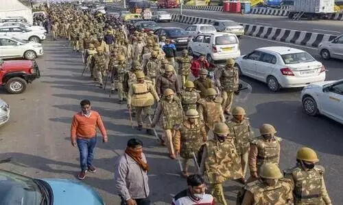 Ghazipur border closed Traffic