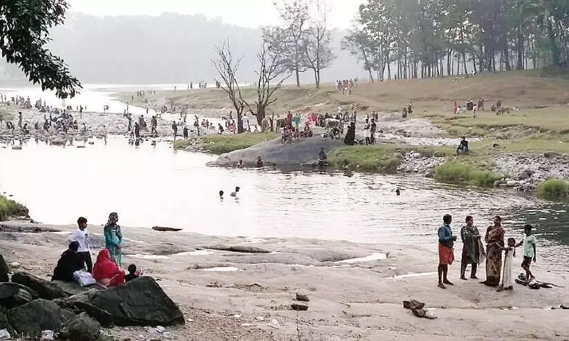 കരിയാത്തുംപാറ വിനോദസഞ്ചാരകേന്ദ്രം തുറന്നു