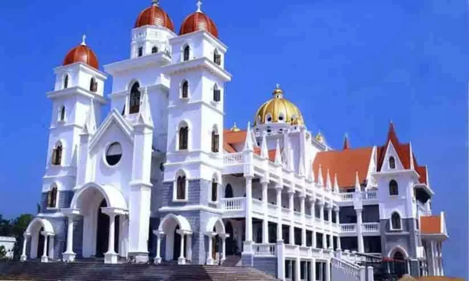 Vettucaud Madre de Deus church,