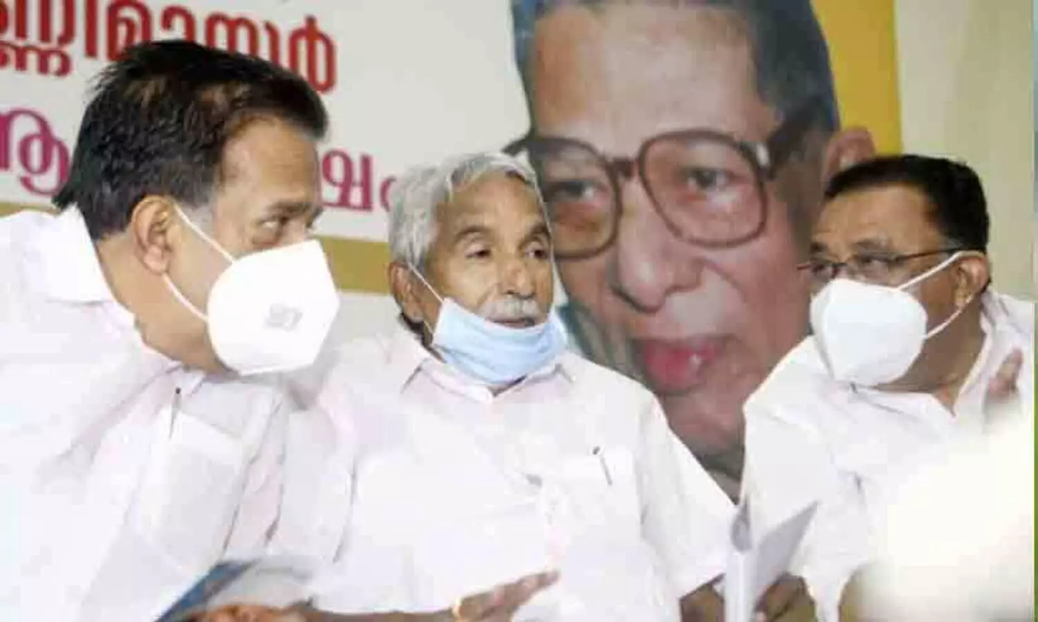 കൊച്ചുണ്ണി മാസ്​റ്റ​ർ പൊതുസമൂഹം ഏറ്റുവാങ്ങിയ പൊതുപ്രവർത്തകൻ –ഉമ്മൻ ചാണ്ടി