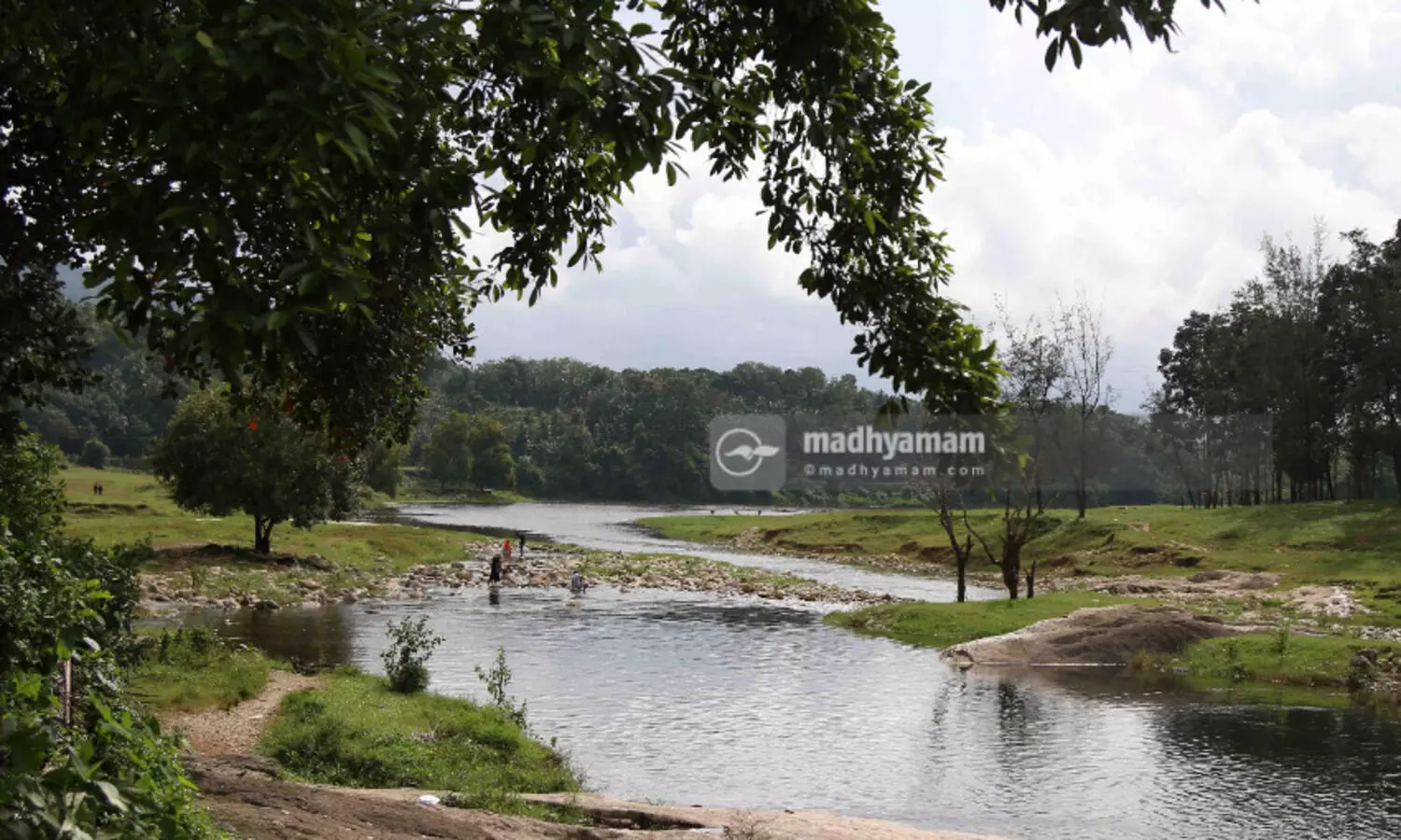 അപകടങ്ങൾ വർധിച്ചു; കക്കയം കരിയാത്തുംപാറയിൽ സഞ്ചാരികൾക്ക് താൽക്കാലിക വിലക്ക്
