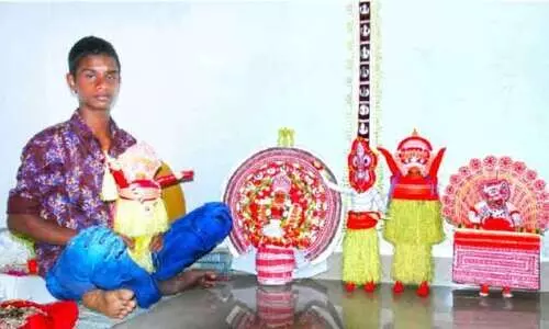 മുടിയേറ്റിയ തെയ്യം വിരിയും കോലങ്ങൾ