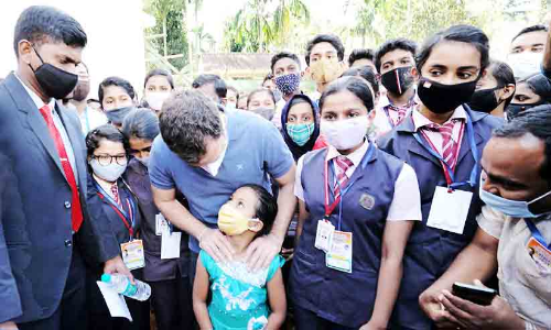 rahul gandhi meenangadi