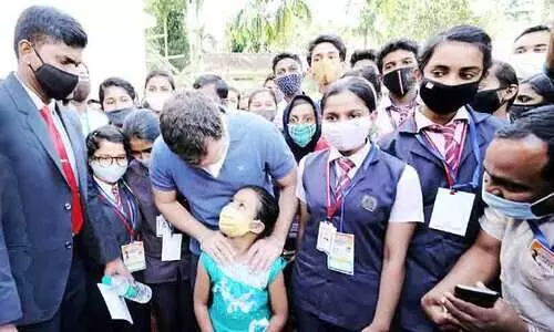 rahul gandhi meenangadi