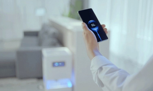 ഇനി നടന്നുകൊണ്ടും ചാർജ്​ ചെയ്യാം...; എംഐ എയർ ചാർജ് ഞെട്ടിക്കും