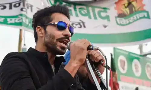 െ​​ച​​ങ്കോ​ട്ട അ​ക്ര​മം: സ​ത്യം പു​റ​ത്തു​കൊ​ണ്ടു​വ​രാ​ൻ സ​മ​യം​വേ​ണ​മെ​ന്ന്​​ ദീ​പ്​ സി​ദ്ദു