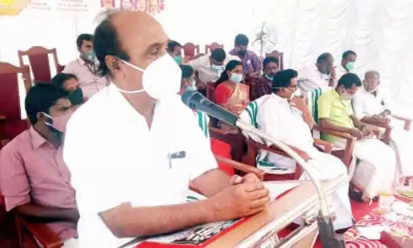 തഴവ ദുരിതാശ്വാസ അഭയകേന്ദ്രം നാടിന് സമർപ്പിച്ചു തഴവ ദുരിതാശ്വാസ അഭയകേന്ദ്രം നാടിന് സമർപ്പിച്ചു