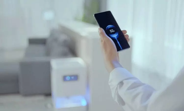 ഇനി നടന്നുകൊണ്ടും ചാർജ്​ ചെയ്യാം...; എംഐ എയർ ചാർജ് ഞെട്ടിക്കും