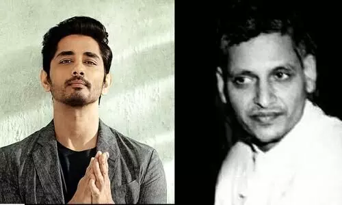 siddharth against nathuram godse