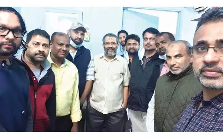 അസൈനാർ ഇട്ടമ്മലിന് കെ.ഇ.എ യാത്രയയപ്പ് നൽകി അസൈനാർ ഇട്ടമ്മലിന് കെ.ഇ.എ യാത്രയയപ്പ് നൽകി