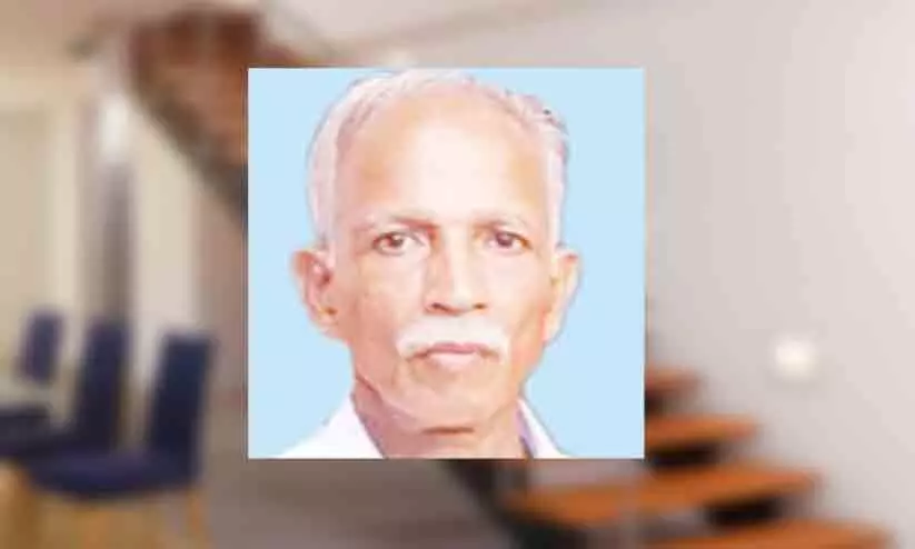 An elderly man fell from a staircase and died