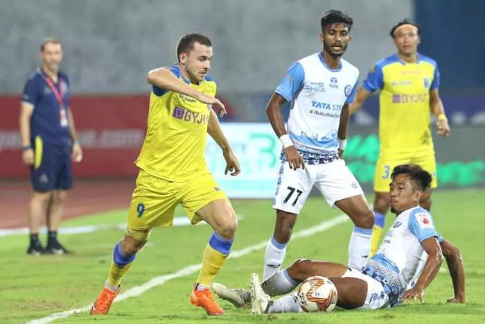 ബ്ലാസ്റ്റേഴ്സ് ഇന്ന് ബഗാനെതിരെ ബ്ലാസ്റ്റേഴ്സ് ഇന്ന് ബഗാനെതിരെ