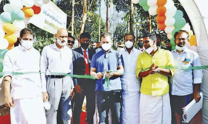 പ്ര​ള​യ​ത്തി​ൽ വീ​ട്​ ന​ഷ്​​ട​പ്പെ​ട്ട​വ​ർ​ക്ക്​ ത​ണ​ലൊ​രു​ക്കി ഖ​ത്ത​ർ ഇ​ൻ​കാ​സ്