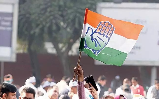 എ.ഐ.സി.സിക്ക് തൃശൂർ ഡി.സി.സിയുടെ സ്ഥാനാർഥി സാധ്യത പട്ടിക എ.ഐ.സി.സിക്ക് തൃശൂർ ഡി.സി.സിയുടെ സ്ഥാനാർഥി സാധ്യത പട്ടിക