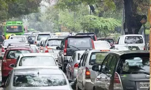 വാഹനങ്ങളുടെ ആയുസ്സിൽ തീരുമാനമായി; സ്വകാര്യവണ്ടികൾ 20 വർഷം, വാണിജ്യ വാഹനങ്ങൾ​ 15 വർഷം