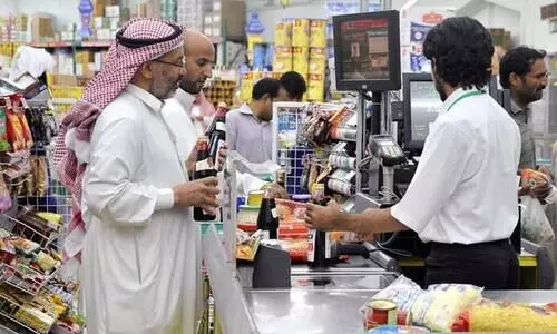 കോവിഡ്​ പ്രോ​േട്ടാക്കോൾ ലംഘിക്കുന്ന കടകൾ ഉടൻ അടച്ചുപൂട്ടും