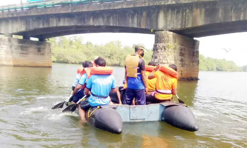 സിവിൽ ഡിഫൻസ് സേന ഇനി വെള്ളത്തിലും രക്ഷകരാവും സിവിൽ ഡിഫൻസ് സേന ഇനി വെള്ളത്തിലും രക്ഷകരാവും