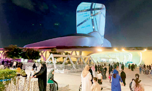 കൊ​ടും​ത​ണു​പ്പി​ന് ശ​മ​നം: ശൈ​ത്യ​കാ​ലം ആ​സ്വ​ദി​ക്കാ​ൻ സ​ന്ദ​ർ​ശ​ക പ്ര​വാ​ഹം