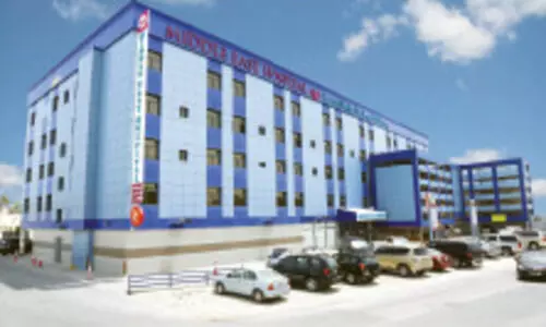 മി​ഡി​ലീ​സ്​​റ്റ്​ ഹോ​സ്​​പി​റ്റ​ലി​ൽ വി​പു​ല​മാ​യ സൗ​ക​ര്യ​ങ്ങ​ൾ