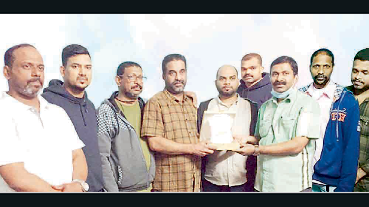 അ​ബ്​​ദു​റ​ഹ്​​മാ​ന് കേ​ളി​യു​ടെ യാ​ത്ര​യ​യ​പ്പ്