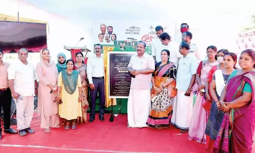 മുസിരിസ് ജലപാത: ബോട്ടുജെട്ടി നിർമാണം തുടങ്ങി മുസിരിസ് ജലപാത: ബോട്ടുജെട്ടി നിർമാണം തുടങ്ങി