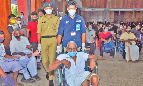 സാന്ത്വന സ്പര്‍ശം ആശ്വാസം ലഭിച്ചവരേറെ; പ​രാ​തി​ക​ളിൽ ഏറെയും റേ​ഷ​ൻ കാ​ർ​ഡു​മാ​യി ബ​ന്ധ​പ്പെ​ട്ട​വ