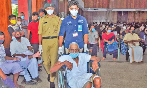 സാന്ത്വന സ്പര്‍ശം ആശ്വാസം ലഭിച്ചവരേറെ; പ​രാ​തി​ക​ളിൽ ഏറെയും റേ​ഷ​ൻ കാ​ർ​ഡു​മാ​യി ബ​ന്ധ​പ്പെ​ട്ട​വ