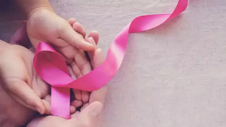 കേരളത്തിലെ കാൻസർ രോഗികളിൽ ഏഴിലൊരാൾ സ്തനാർബുദ രോഗി -ഡോക്ടറുടെ കുറിപ്പ്