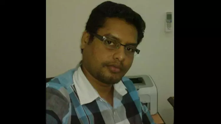 സൗദിയിലേക്കുള്ള യാത്രാമധ്യേ കൊല്ലം സ്വദേശി ദുബൈയിൽ മരിച്ചു സൗദിയിലേക്കുള്ള യാത്രാമധ്യേ കൊല്ലം സ്വദേശി ദുബൈയിൽ മരിച്ചു