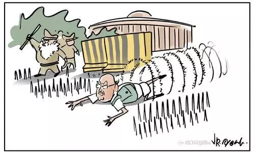 കുഞ്ഞാലിക്കുട്ടി എം.പി സ്ഥാനം രാജിവെച്ചു