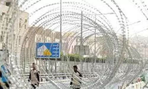 കോ​വി​ഡ് കേ​സു​ക​ൾ വ​ർ​ധി​ക്കു​ന്നു; ലോ​ക്ഡൗ​ൺ ഭീ​തി​യി​ൽ ജ​നം