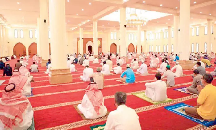 covid expansion; In Saudi Arabia, control was imposed on mosques