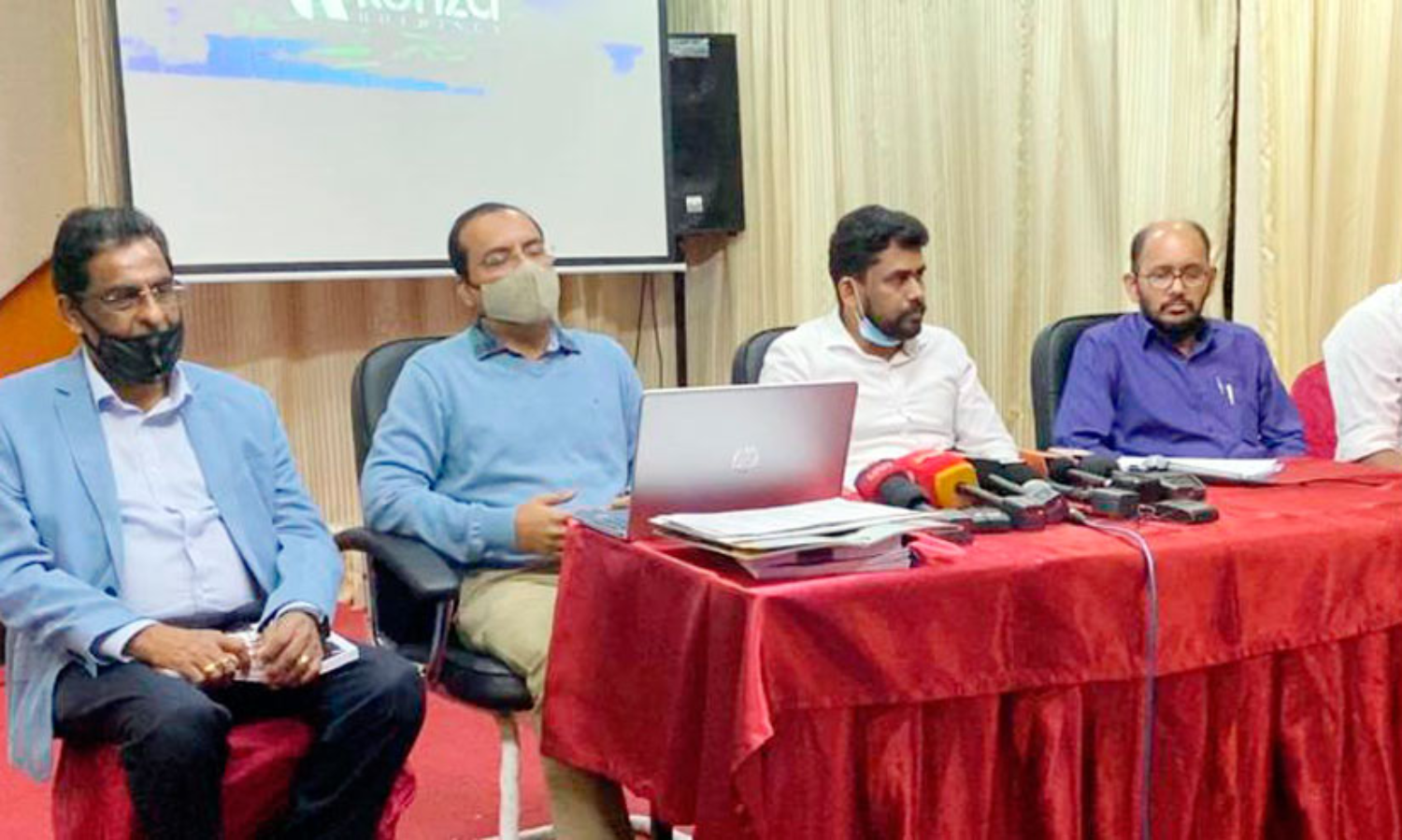 നൽകിയത് ലക്ഷങ്ങൾ, ഇപ്പോൾ ഭീഷണിയെന്ന് നിക്ഷേപകർ