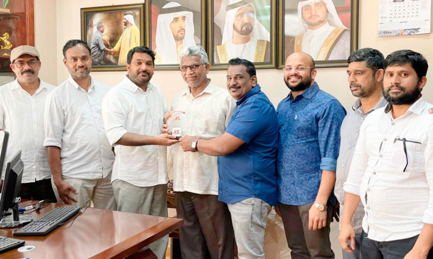 പ്രവാസജീവിതം അവസാനിപ്പിച്ച്​ മജീദ്​ തയ്യിൽ മടങ്ങുന്നു