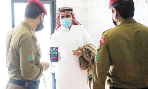 കോ​വി​ഡ് ജാ​ഗ്ര​ത: നി​യ​ന്ത്ര​ണ​ങ്ങ​ൾ ക​ടു​പ്പി​ച്ച്​ ആ​ഭ്യ​ന്ത​ര മ​ന്ത്രാ​ല​യം