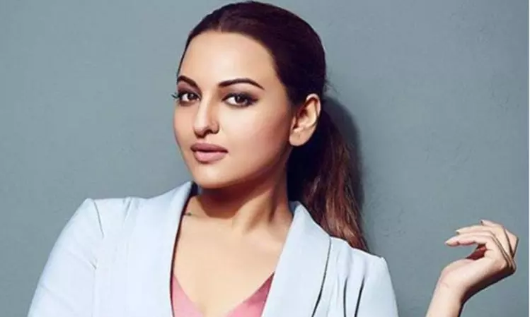 കർഷകസമരം: അന്താരാഷ്​ട്ര സമൂഹം ശബ്​ദമയുർത്തുന്നത്​ മനുഷ്യാവകാശ ലംഘനത്തിനെതിരെയെന്ന്​ സോനാക്ഷി സിൻഹ