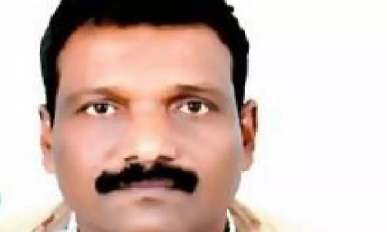 രക്ഷപ്പെടാൻ സാധ്യതയുണ്ടെന്ന സന്ദേശമെത്തി മണിക്കൂറിനകം ആശുപ്രതിയിൽ നിന്ന് കടന്നുകളഞ്ഞ് റിമാൻഡ് പ്രതി രക്ഷപ്പെടാൻ സാധ്യതയുണ്ടെന്ന സന്ദേശമെത്തി മണിക്കൂറിനകം ആശുപ്രതിയിൽ നിന്ന് കടന്നുകളഞ്ഞ് റിമാൻഡ് പ്രതി