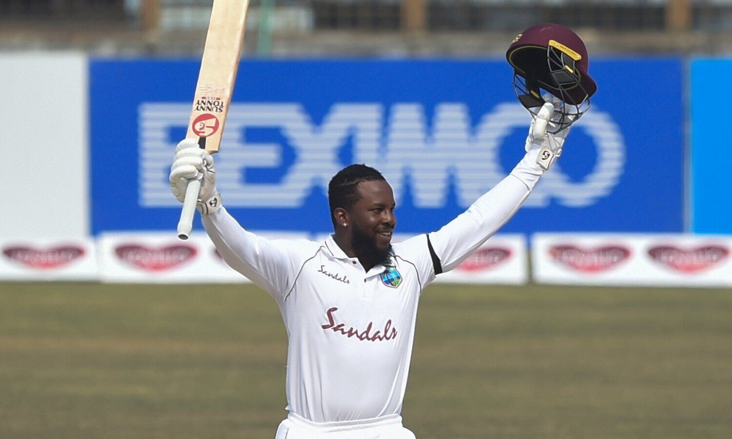 അരങ്ങേറ്റത്തിൽ ഡബിൾ സെഞ്ച്വറിയുമായി മേയേഴ്​സ്​!; ബംഗ്ലാമണ്ണിൽ കരീബിയൻ വീരഗാഥ