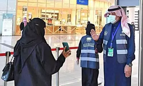 കോവിഡ് പ്രതിരോധം: ഉപയോക്താക്കളുടെ എണ്ണം 22 ശതമാനം കുതിച്ചുയർന്ന് തവക്കൽനാ ആപ് കോവിഡ് പ്രതിരോധം: ഉപയോക്താക്കളുടെ എണ്ണം 22 ശതമാനം കുതിച്ചുയർന്ന് തവക്കൽനാ ആപ്