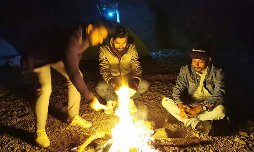 മ​ഞ്ഞു​കാ​ലം ആ​ഘോ​ഷ​മാ​ക്കി പ്ര​വാ​സി​ക​ള്‍