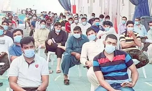 മ​ല​യാ​ളി സ​മാ​ജ​ത്തി​ൽ വാ​ക്സി​ൻ കു​ത്തി​വെ​പ്പും പി.​സി.​ആ​ർ പ​രി​ശോ​ധ​ന​യും