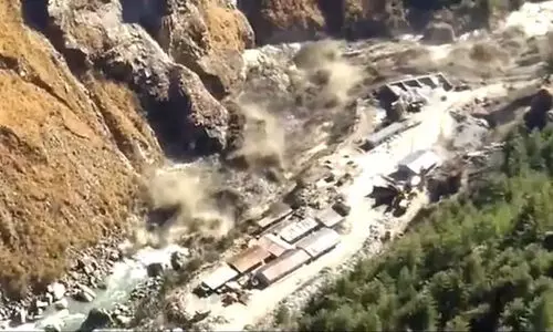 മഞ്ഞുമല ദുരന്തം:​ 150 ഓളം പേർ മരിച്ചതായി സൂചന; സൈന്യമിറങ്ങി