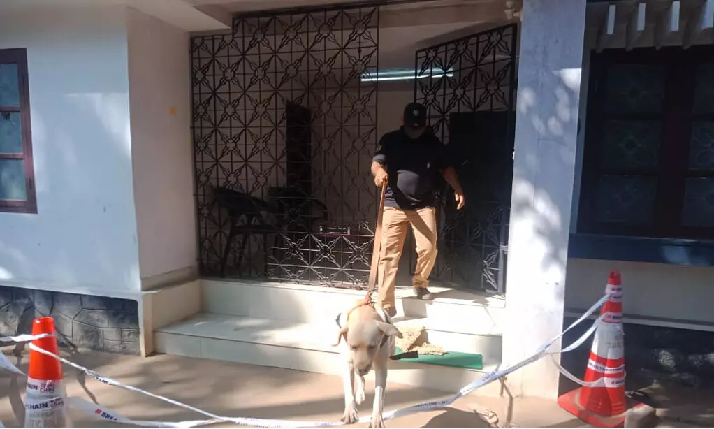 വൃദ്ധ ദമ്പതികൾക്ക് നേരെ ആക്രമണം; നാവ് മുറിച്ചെടുക്കാൻ ശ്രമം വൃദ്ധ ദമ്പതികൾക്ക് നേരെ ആക്രമണം; നാവ് മുറിച്ചെടുക്കാൻ ശ്രമം