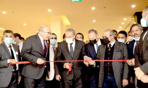 ച​രി​ത്രം കു​റി​ച്ച്​ ലു​ലു: ഹൈ​പ്പ​ർ മാ​ർ​ക്ക​റ്റി​ൽ ഡ​ബ്​​ൾ സെ​ഞ്ച്വ​റി