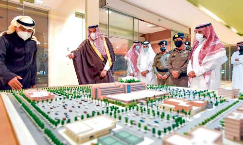 കി​ങ്​ സ​ൽ​മാ​ൻ മെ​ഡി​ക്ക​ൽ സി​റ്റി​യെ അ​ന്താ​രാ​ഷ്​​ട്ര ആ​ശു​പ​ത്രി​യാ​ക്കും –മ​ദീ​ന ഗ​വ​ർ​ണ​ർ