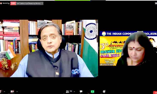 ക​മ്യൂ​ണി​റ്റി സ്​​കൂ​ളി​ൽ ഉ​ന്ന​ത വി​ദ്യാ​ഭ്യാ​സ മേ​ള സം​ഘ​ടി​പ്പി​ച്ചു